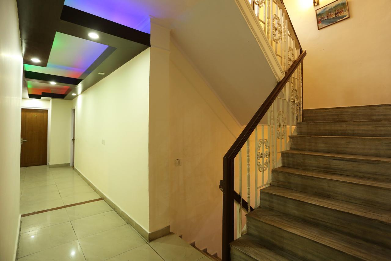 Oyo 8637 Shivam Hotel มัสซูรี ภายนอก รูปภาพ